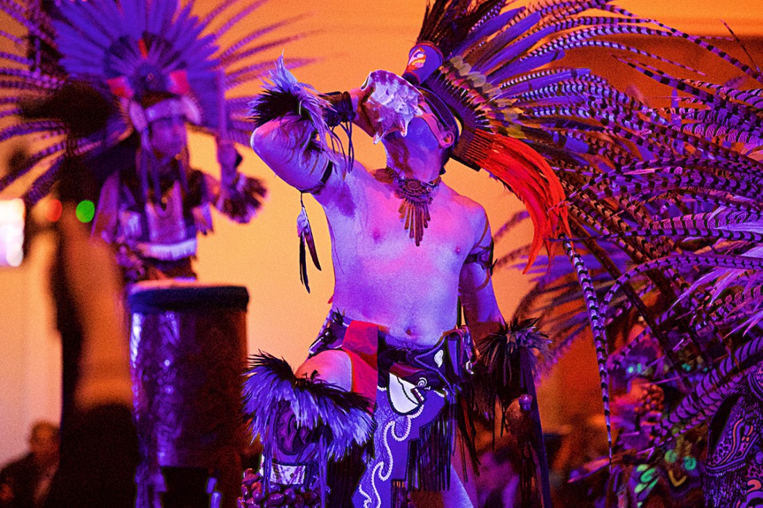 around_world_0000_EyeofPassion_000 101