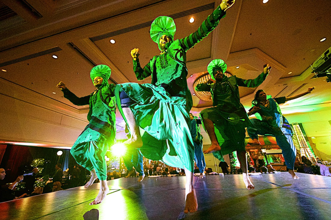 around_world_0004_EyeofPassion_000 191